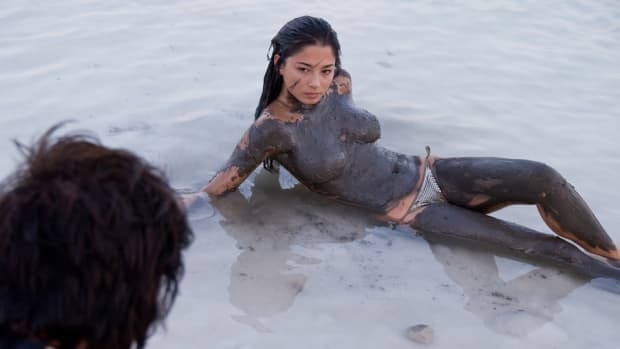 jessica-gomes-dead-sea-2010-lede.jpg